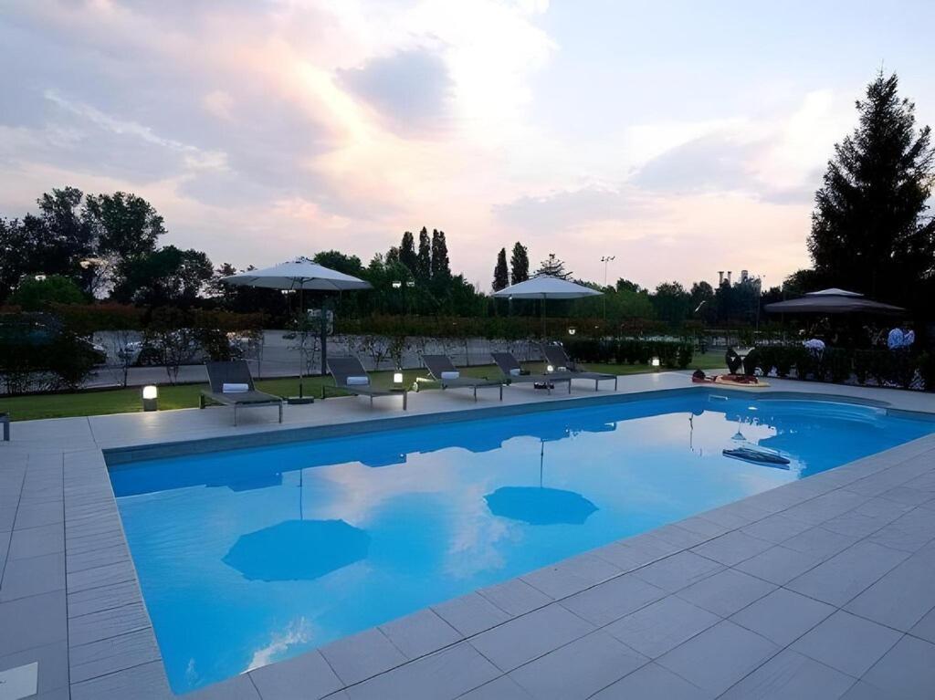Bis Hotel Varese Zewnętrze zdjęcie